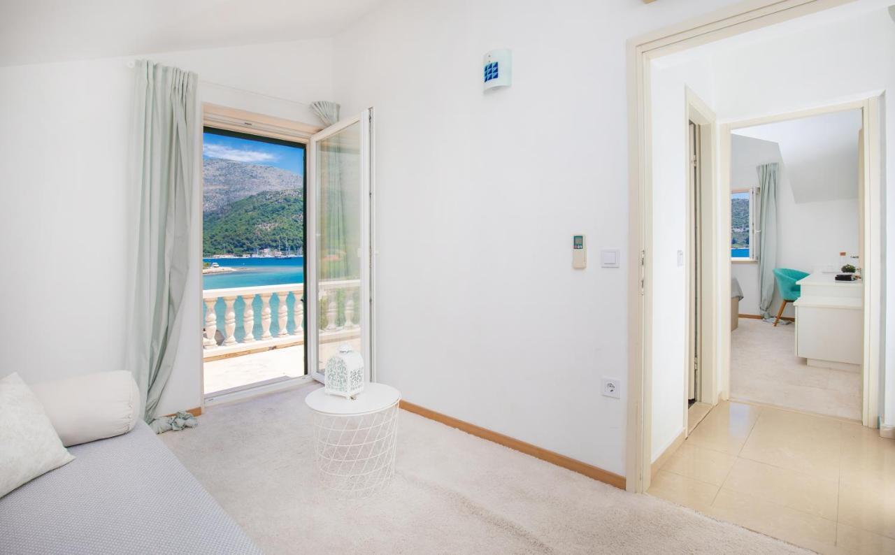 Sweet Village Hotel By The Sea Slano Buitenkant foto